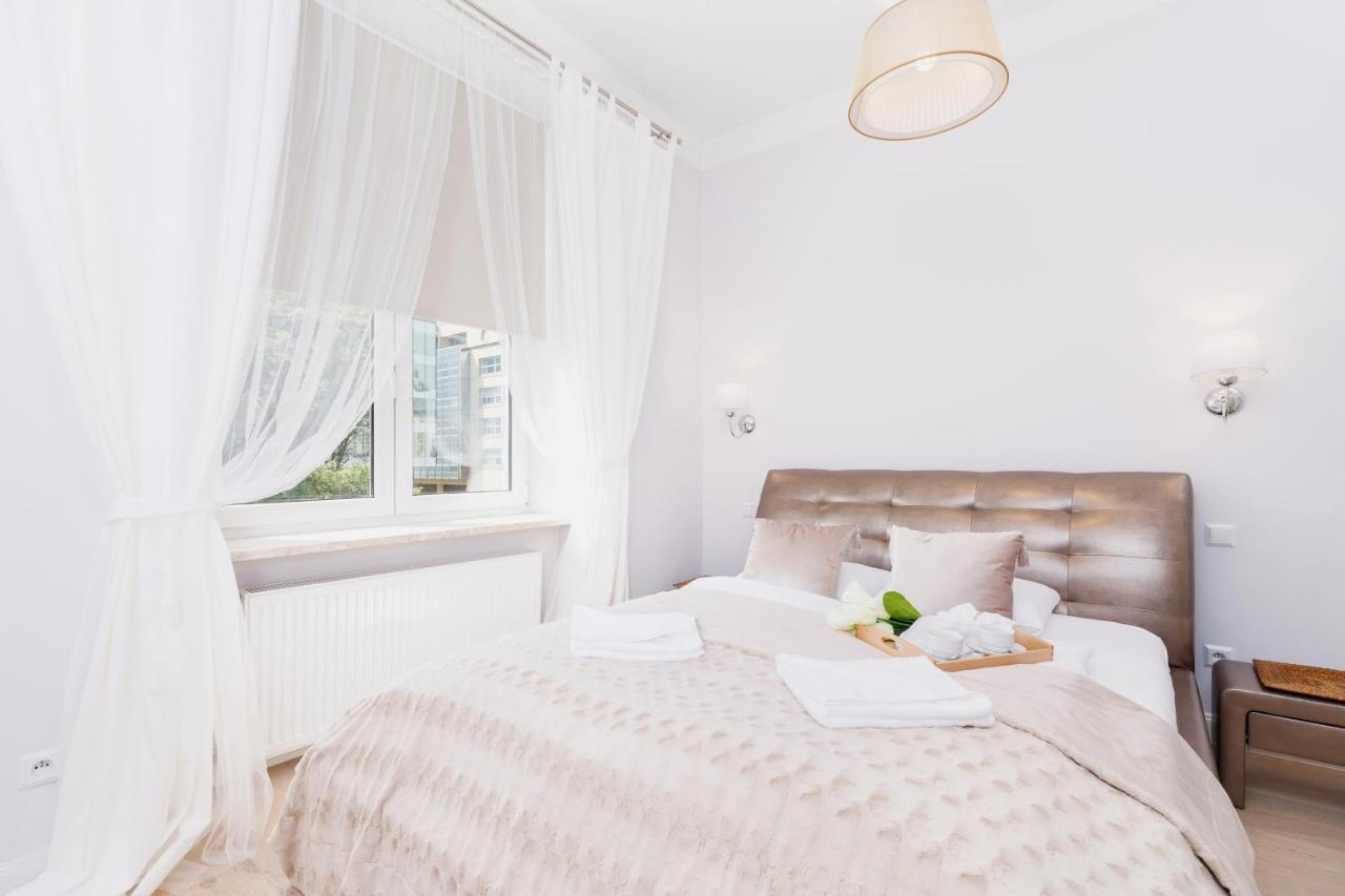 Modern Apartment Lubicz Krakow By Noclegi Renters Bagian luar foto