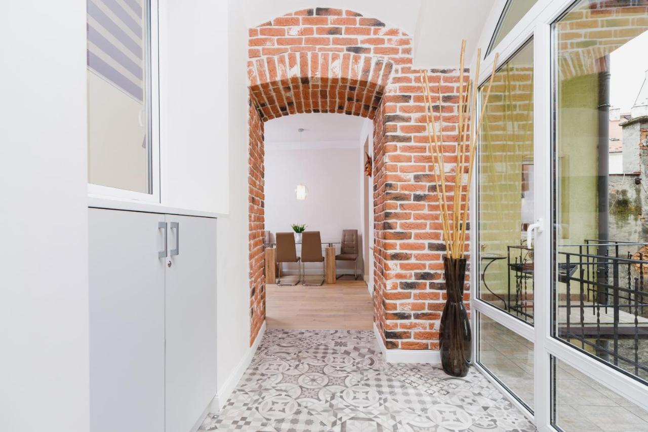 Modern Apartment Lubicz Krakow By Noclegi Renters Bagian luar foto